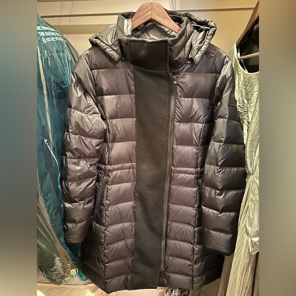 Down Winter Tumi Jacket- Black, XL